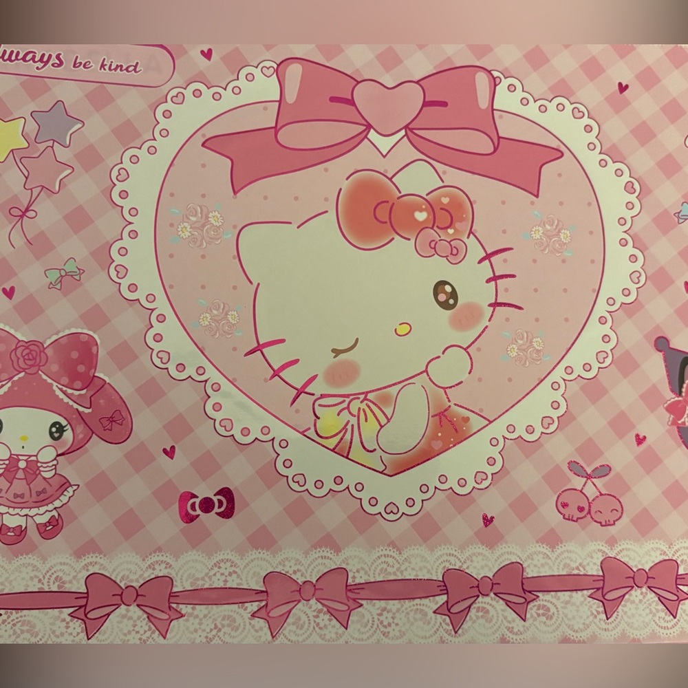 Girabella x Sanrio Hello Kitty & Friends Makeup Gift Set